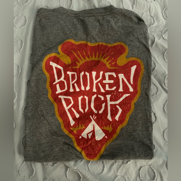 Wrangler X Yellowstone Tee Size M - Picture 2 of 2